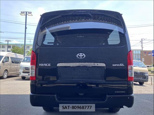 Toyota HIACE VAN 2026-07 8629401-2