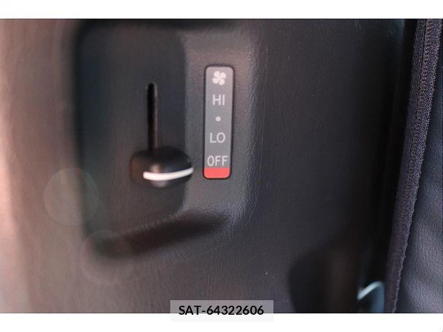 Toyota HIACE VAN 2021-01 8629420-14