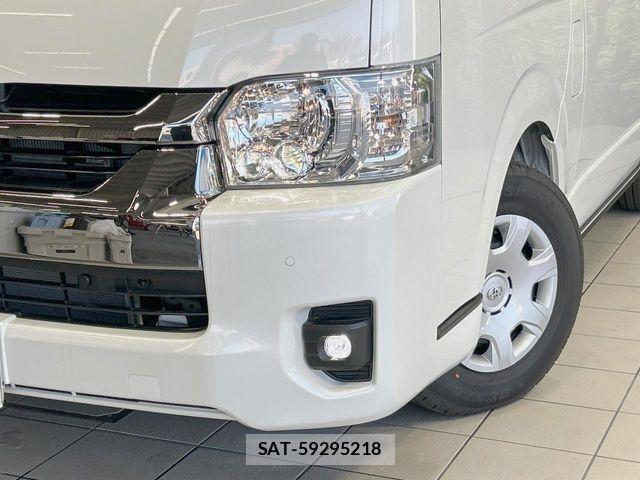 Toyota HIACE VAN 2026-05 8629406-11