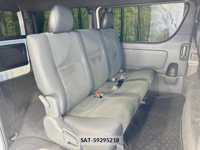Toyota HIACE VAN 2026-05 8629406-8