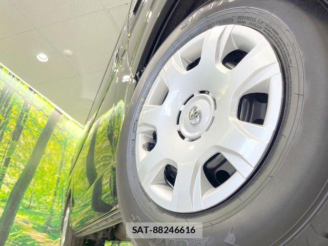 Toyota HIACE VAN 2025-05 8629409-12