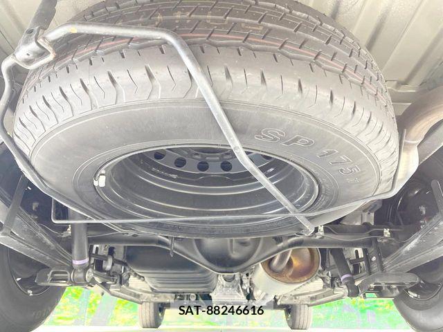Toyota HIACE VAN 2025-05 8629409-18