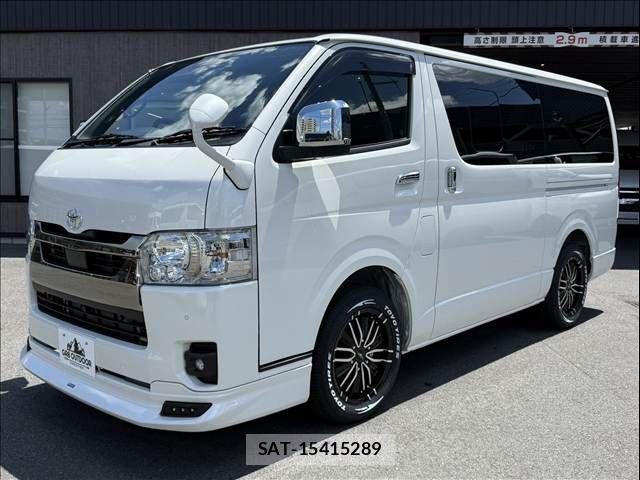 Toyota HIACE VAN 2023-04 8629416-11