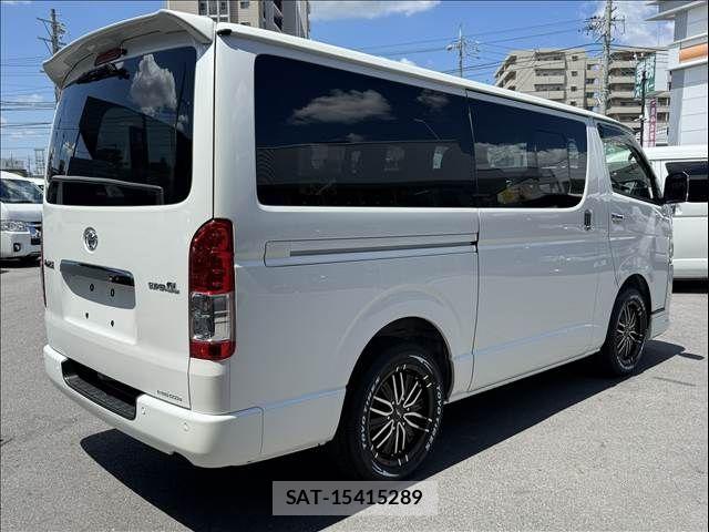 Toyota HIACE VAN 2023-04 8629416-14