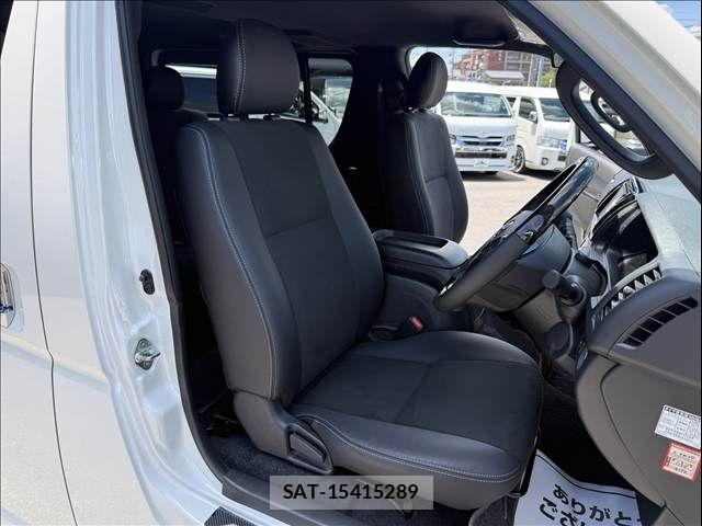 Toyota HIACE VAN 2023-04 8629416-8