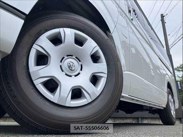 Toyota HIACE VAN 2026-05 8629403-9