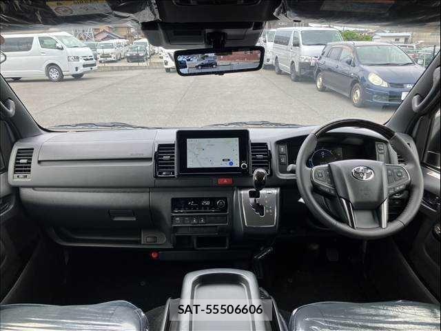Toyota HIACE VAN 2026-05 8629403-3