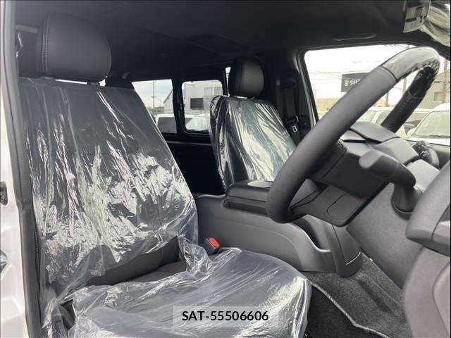 Toyota HIACE VAN 2026-05 8629403-6