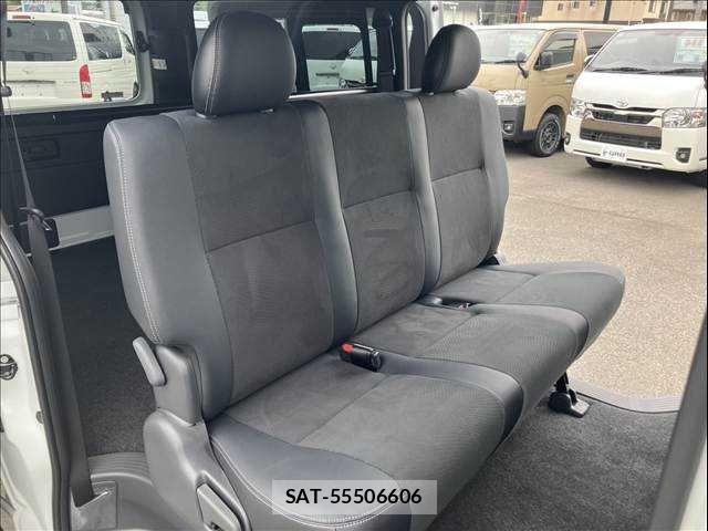 Toyota HIACE VAN 2026-05 8629403-7