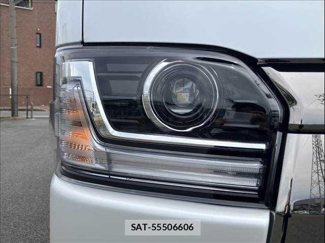 Toyota HIACE VAN 2026-05 8629403-8