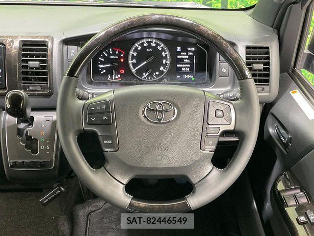 Toyota HIACE VAN 2023-11 8629405-11
