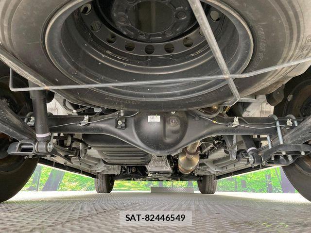 Toyota HIACE VAN 2023-11 8629405-18