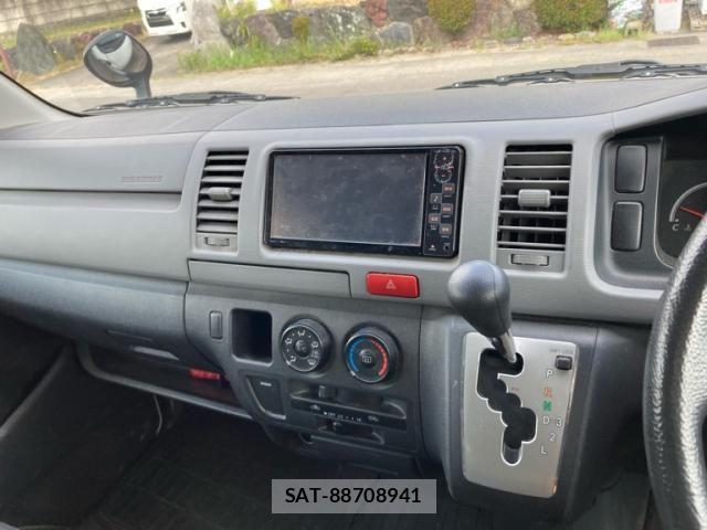 Toyota HIACE VAN 2011-09 8629428-19