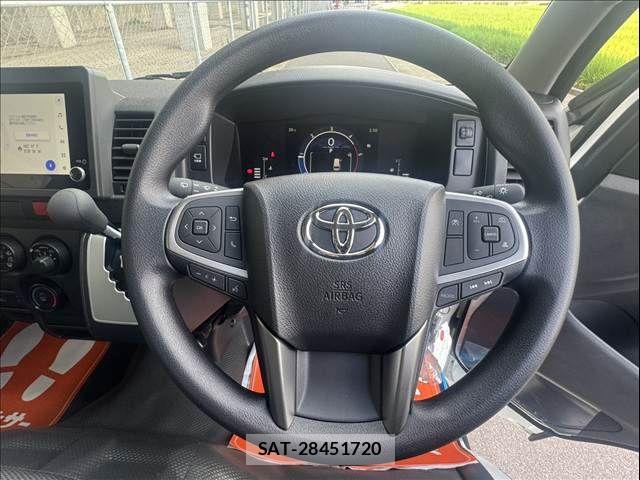 Toyota HIACE VAN 2026-08 8629412-9