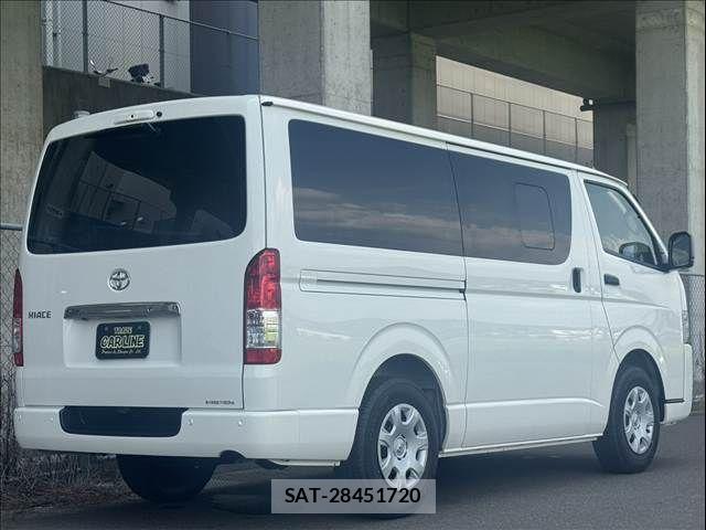 Toyota HIACE VAN 2026-08 8629412-1