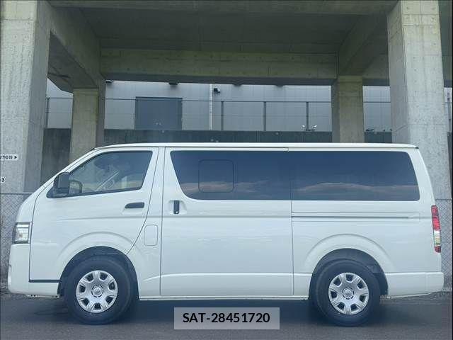 Toyota HIACE VAN 2026-08 8629412-6