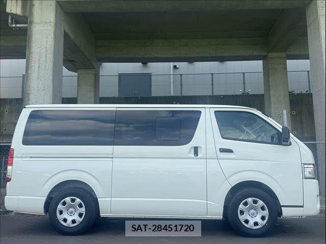 Toyota HIACE VAN 2026-08 8629412-7
