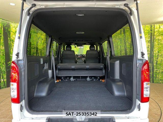 Toyota HIACE VAN 2024-02 8629418-9