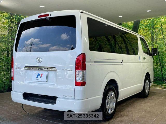 Toyota HIACE VAN 2024-02 8629418-16