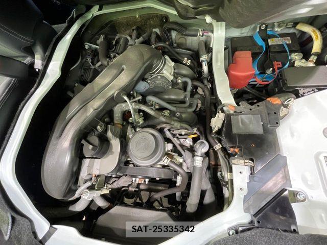 Toyota HIACE VAN 2024-02 8629418-17