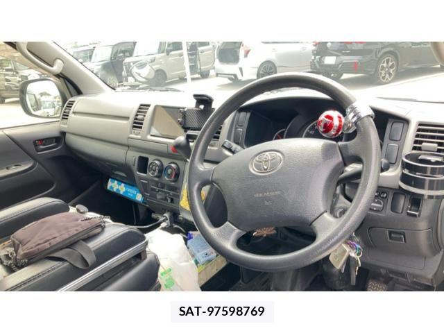 Toyota HIACE VAN 2013-12 8629429-7