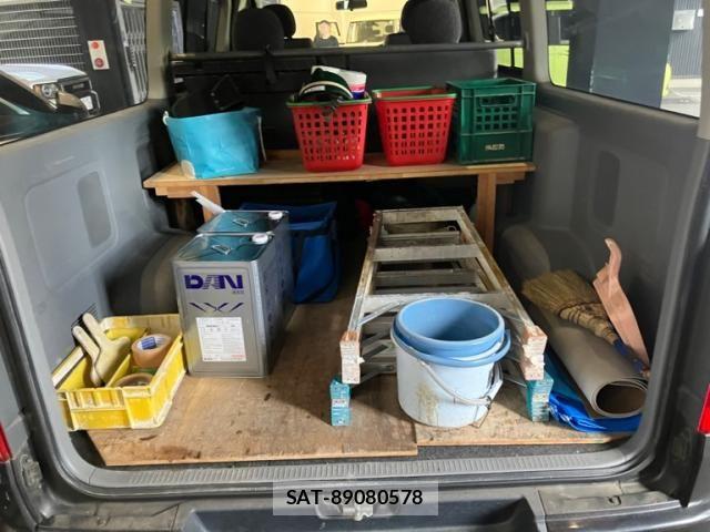 Toyota HIACE VAN 2004-11 8629427-9
