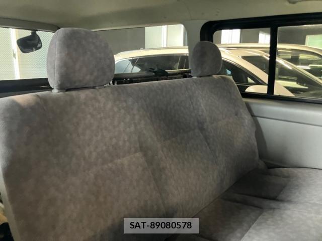 Toyota HIACE VAN 2004-11 8629427-13