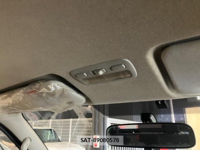 Toyota HIACE VAN 2004-11 8629427-26