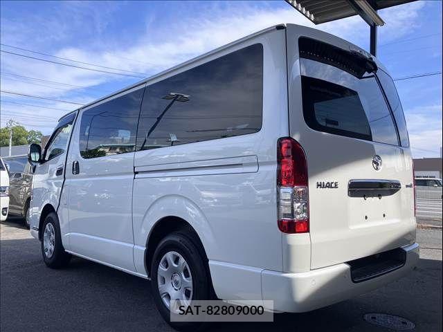 Toyota HIACE VAN 2023-04 8629419-15