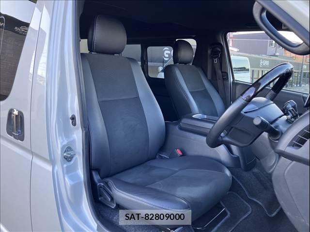 Toyota HIACE VAN 2023-04 8629419-6