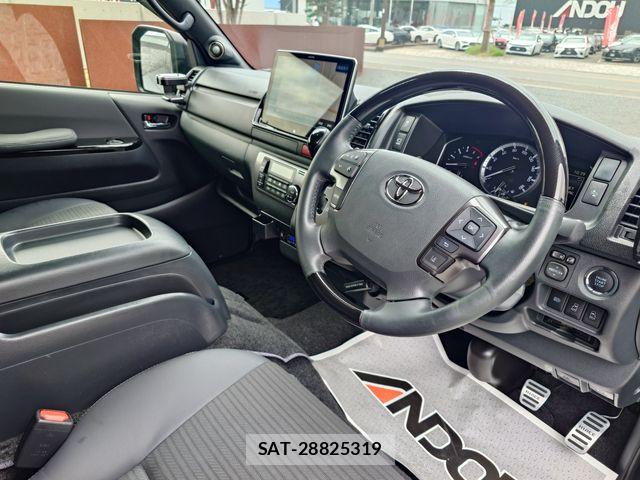Toyota HIACE VAN 2025-02 8629408-10