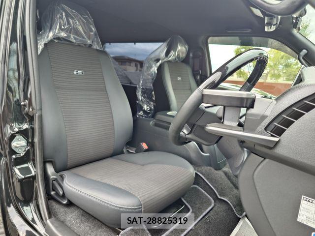 Toyota HIACE VAN 2025-02 8629408-11