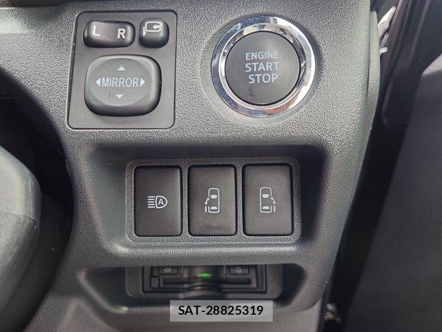 Toyota HIACE VAN 2025-02 8629408-18