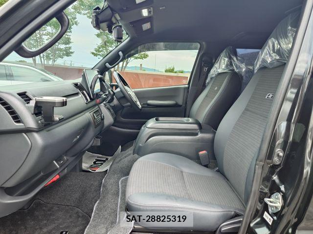 Toyota HIACE VAN 2025-02 8629408-21