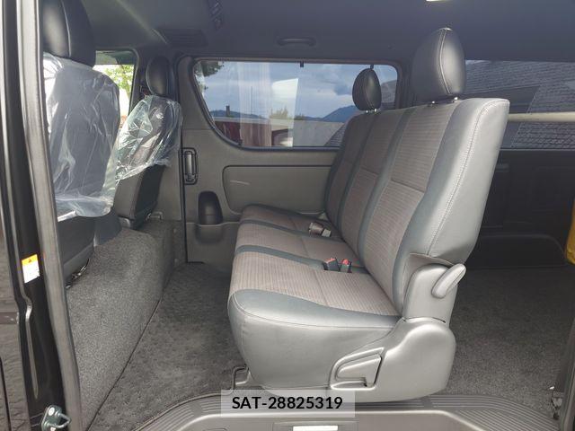 Toyota HIACE VAN 2025-02 8629408-22