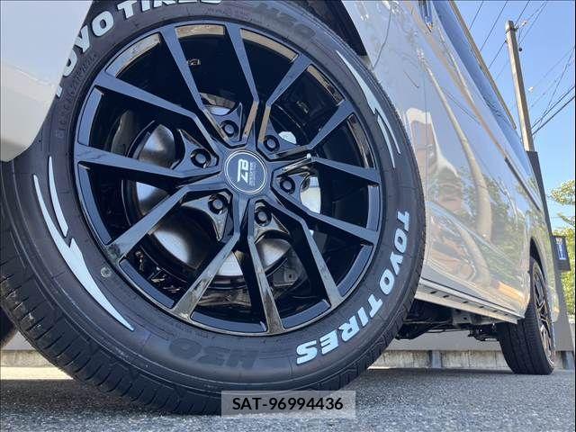 Toyota HIACE VAN 2026-06 8629402-9