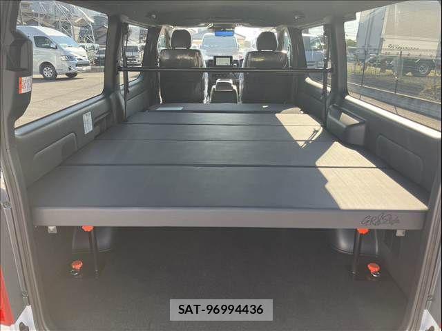 Toyota HIACE VAN 2026-06 8629402-15