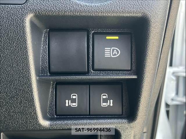 Toyota HIACE VAN 2026-06 8629402-1