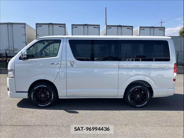 Toyota HIACE VAN 2026-06 8629402-19