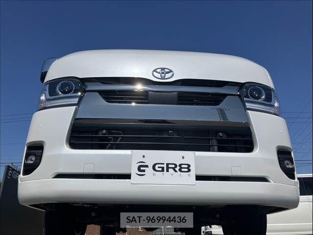 Toyota HIACE VAN 2026-06 8629402-27
