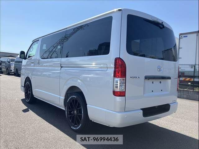 Toyota HIACE VAN 2026-06 8629402-7