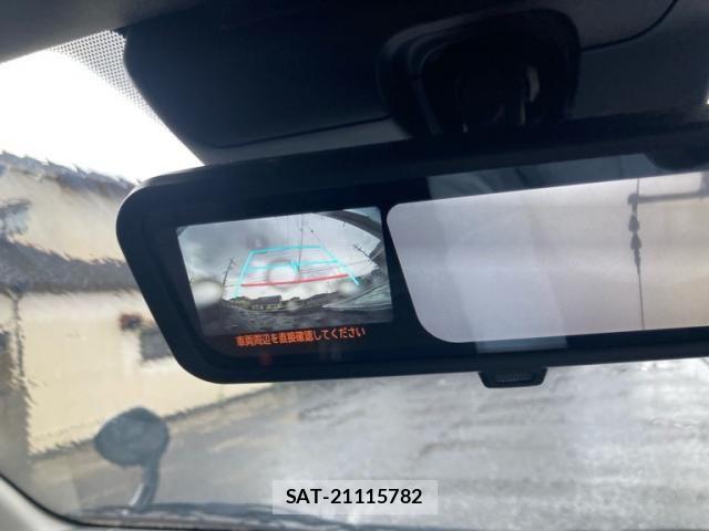 Toyota HIACE VAN 2022-09 8629421-11