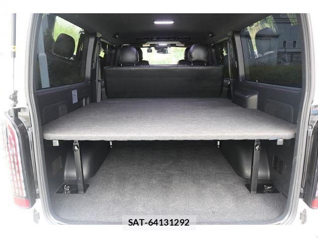 Toyota HIACE VAN 2020-01 8667049-11