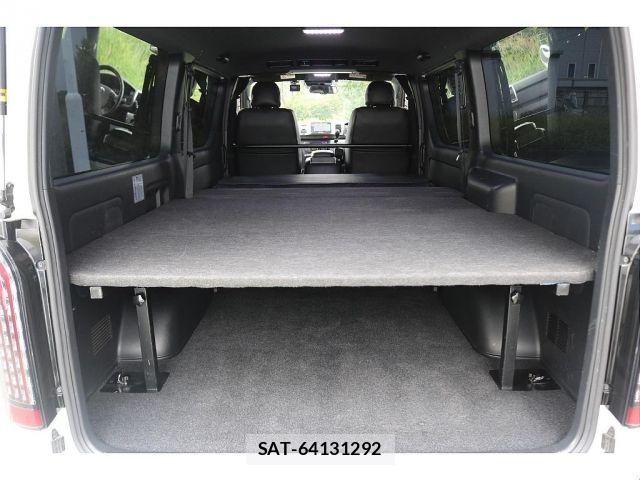 Toyota HIACE VAN 2020-01 8667049-12