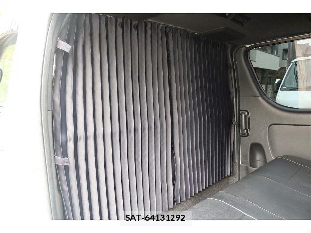 Toyota HIACE VAN 2020-01 8667049-15