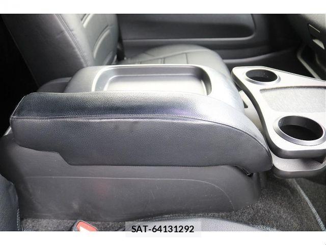 Toyota HIACE VAN 2020-01 8667049-18