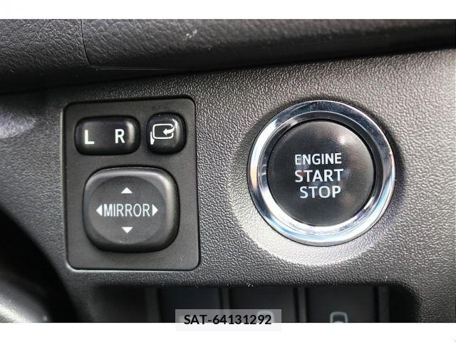 Toyota HIACE VAN 2020-01 8667049-19