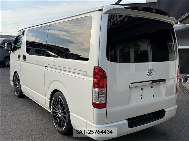 Toyota HIACE VAN 2023-02 8662028-15