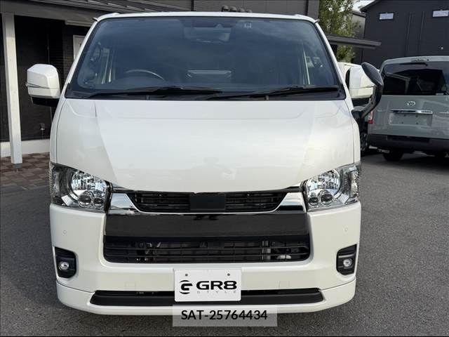 Toyota HIACE VAN 2023-02 8662028-1