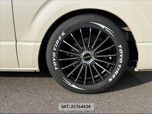Toyota HIACE VAN 2023-02 8662028-20